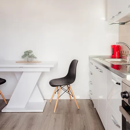 Apartament 2 Camere, Decomandat, In Zona Centrala Apartment Bucharest